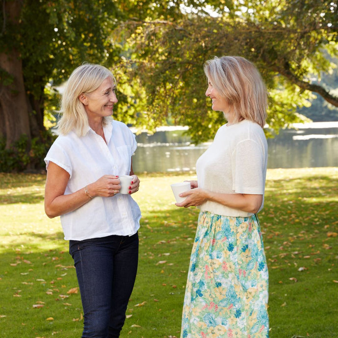 Bjørn Thorsen team members discussing sustainability and quality culture within elastomer material solutions.
